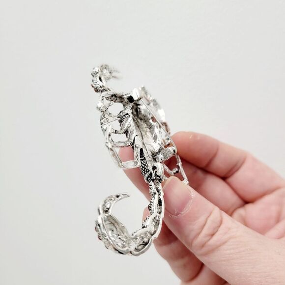 Brand New Silver Scorpion Pink Rhinestone Brooch Pin - Picture 7 of 8